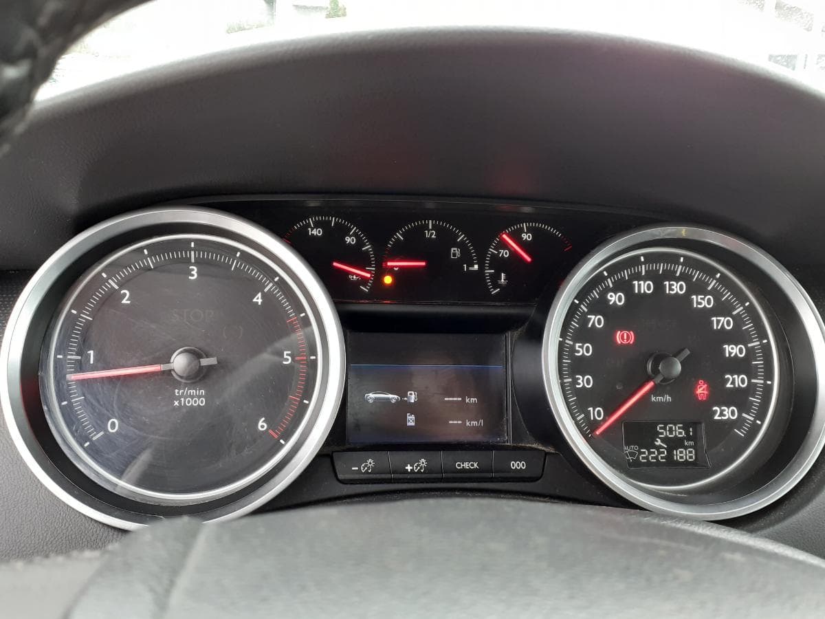 Peugeot 508 2.0 HDI · Ano 2011 — imagem 11