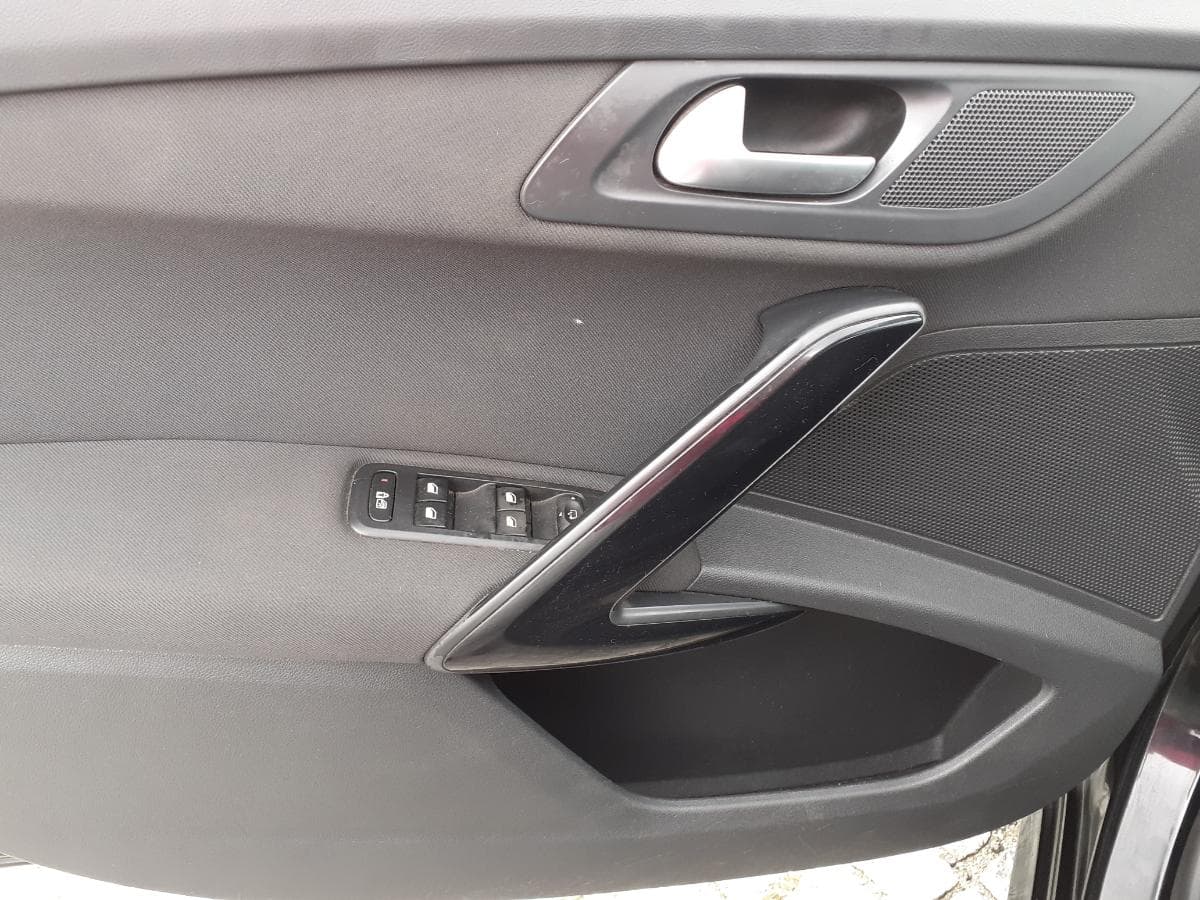 Peugeot 508 2.0 HDI · Ano 2011 — imagem 8