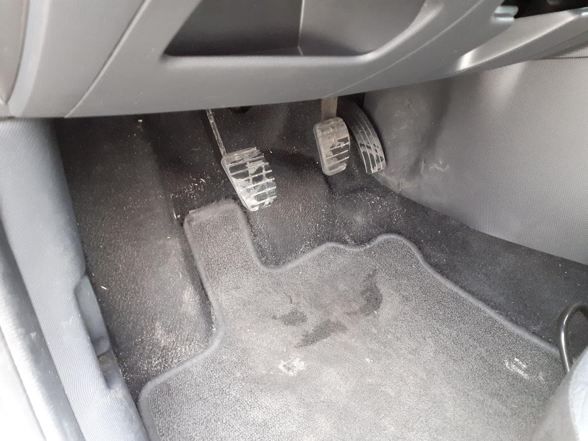 Renault Clio 1.5 DCI · Ano 2015 — imagem 8