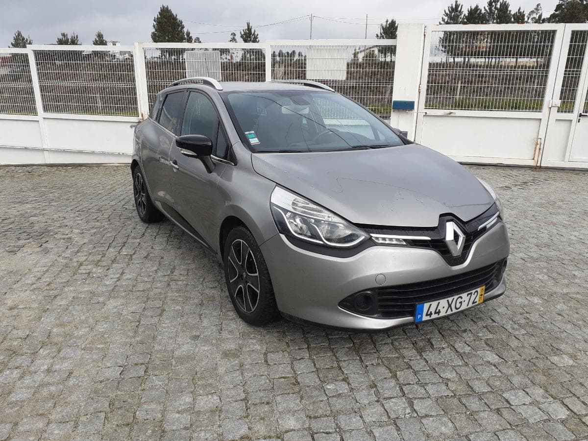 Renault Clio 1.5 DCI · Ano 2015 — imagem 3