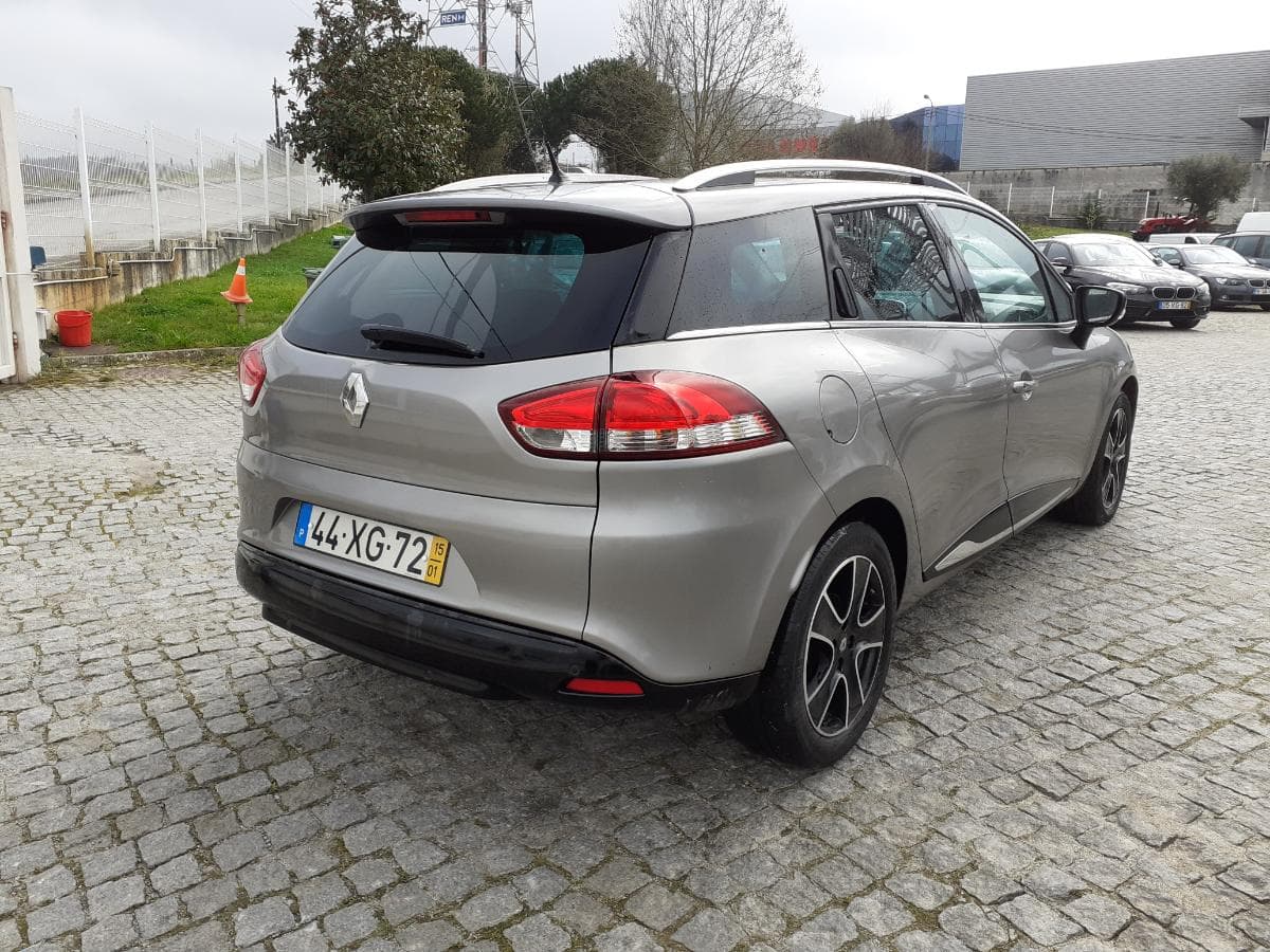 Renault Clio 1.5 DCI · Ano 2015 — imagem 6