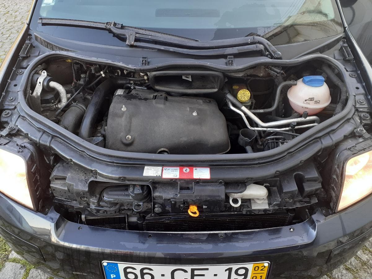 Audi A2 1.4 TDI · Ano 2002 — imagem 16