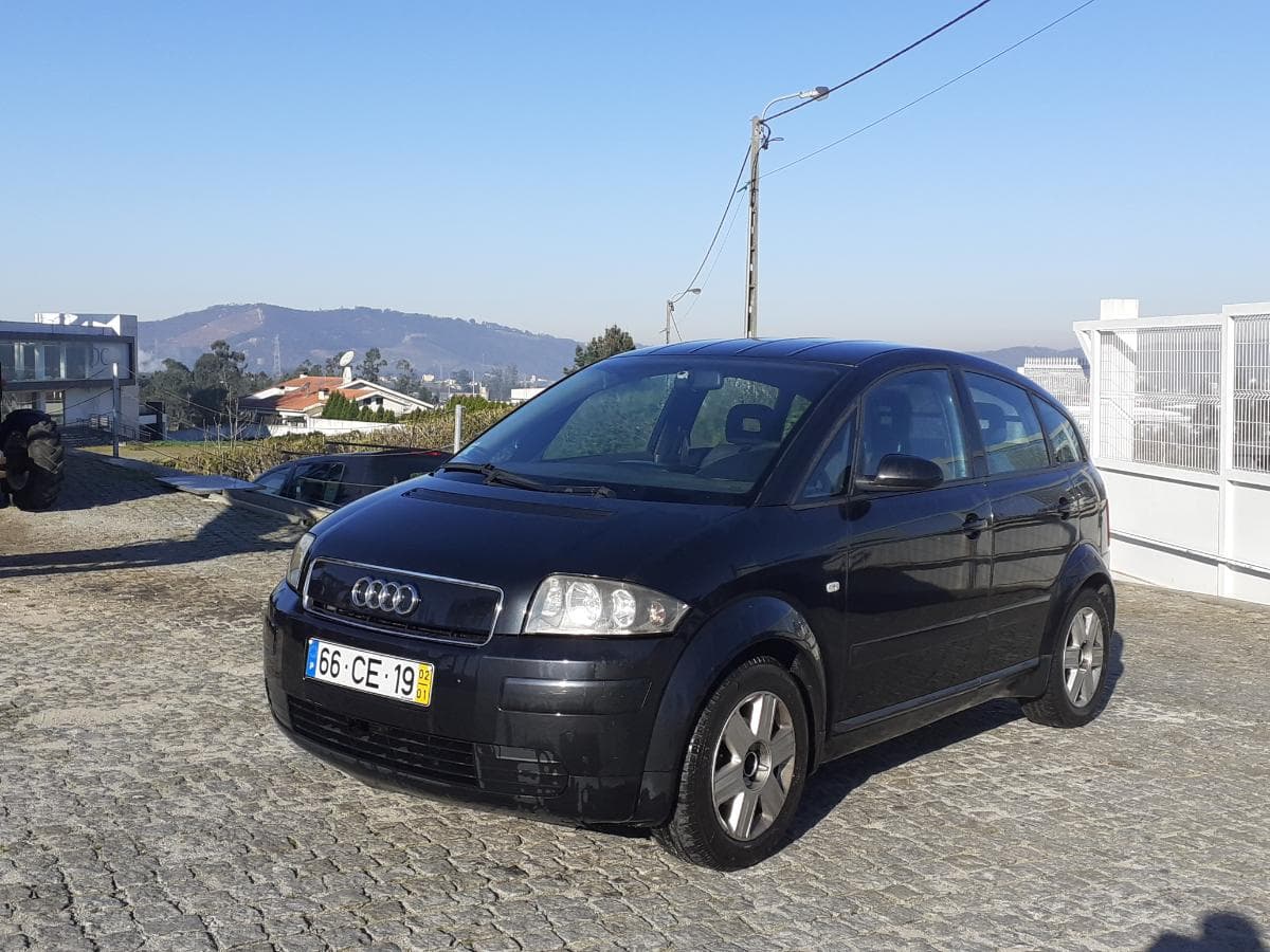 Audi A2 1.4 TDI · Ano 2002