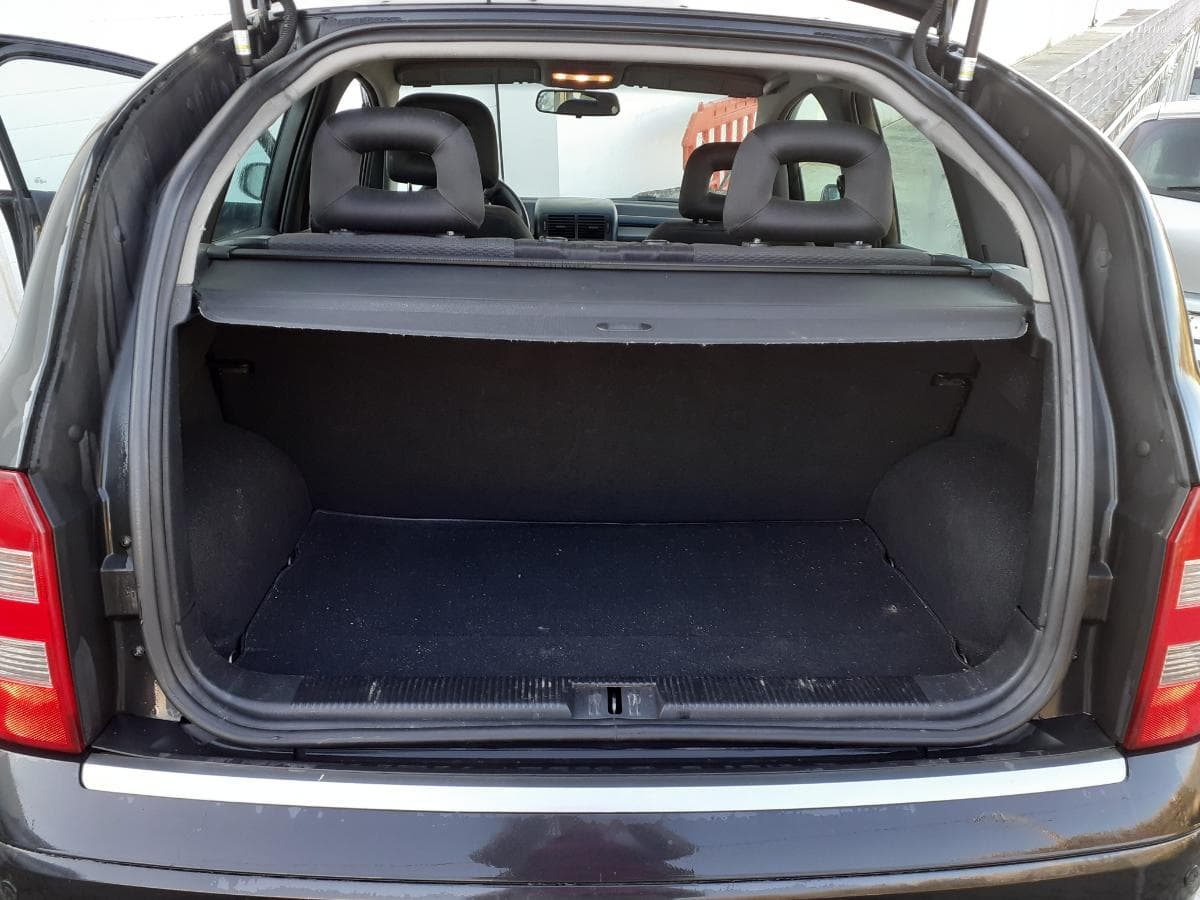 Audi A2 1.4 TDI · Ano 2002 — imagem 15