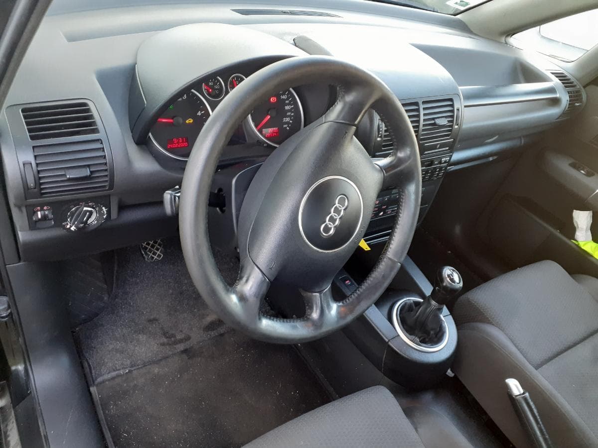 Audi A2 1.4 TDI · Ano 2002 — imagem 10