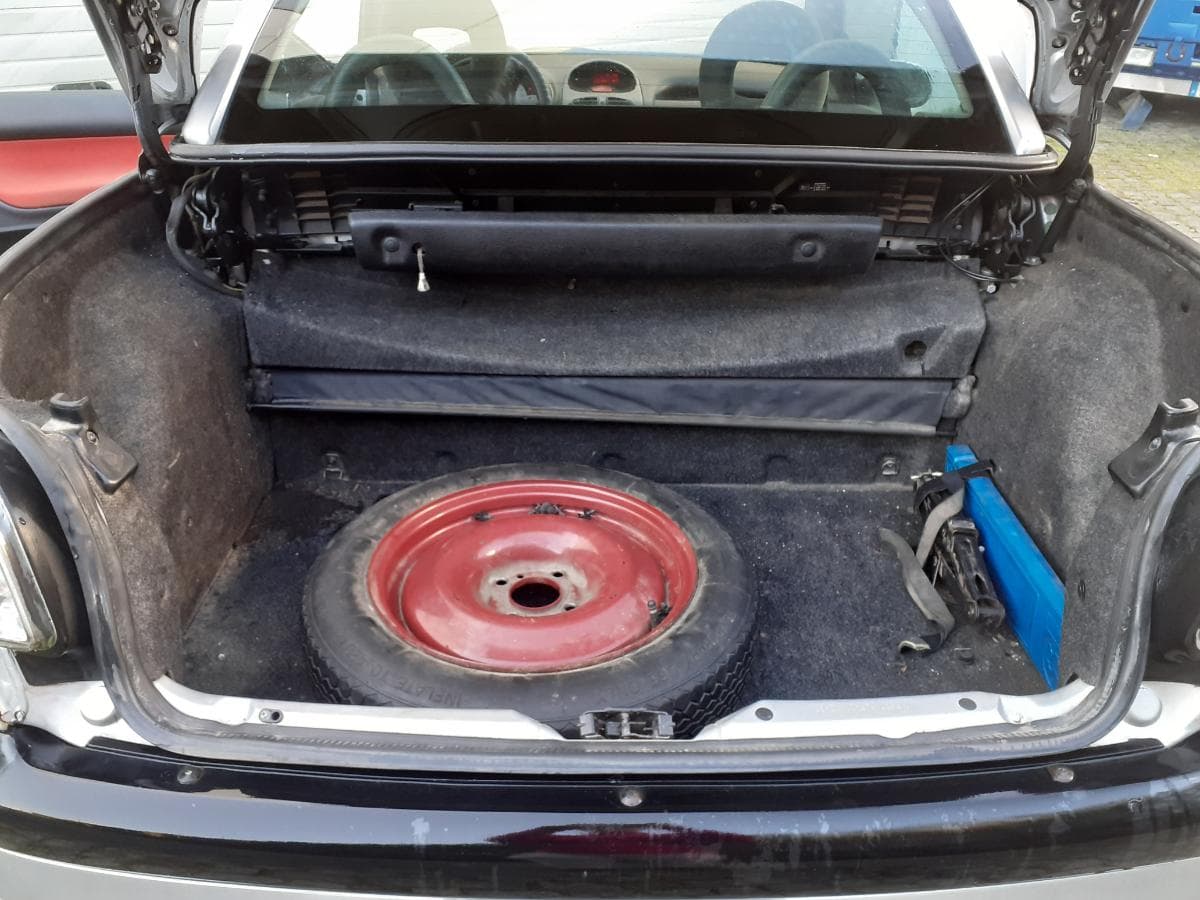 Peugeot 206 CC 1.6 Cabrio · Ano 2002 — imagen 19