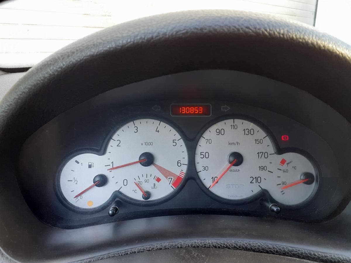 Peugeot 206 CC 1.6 Cabrio · Ano 2002 — imagen 15