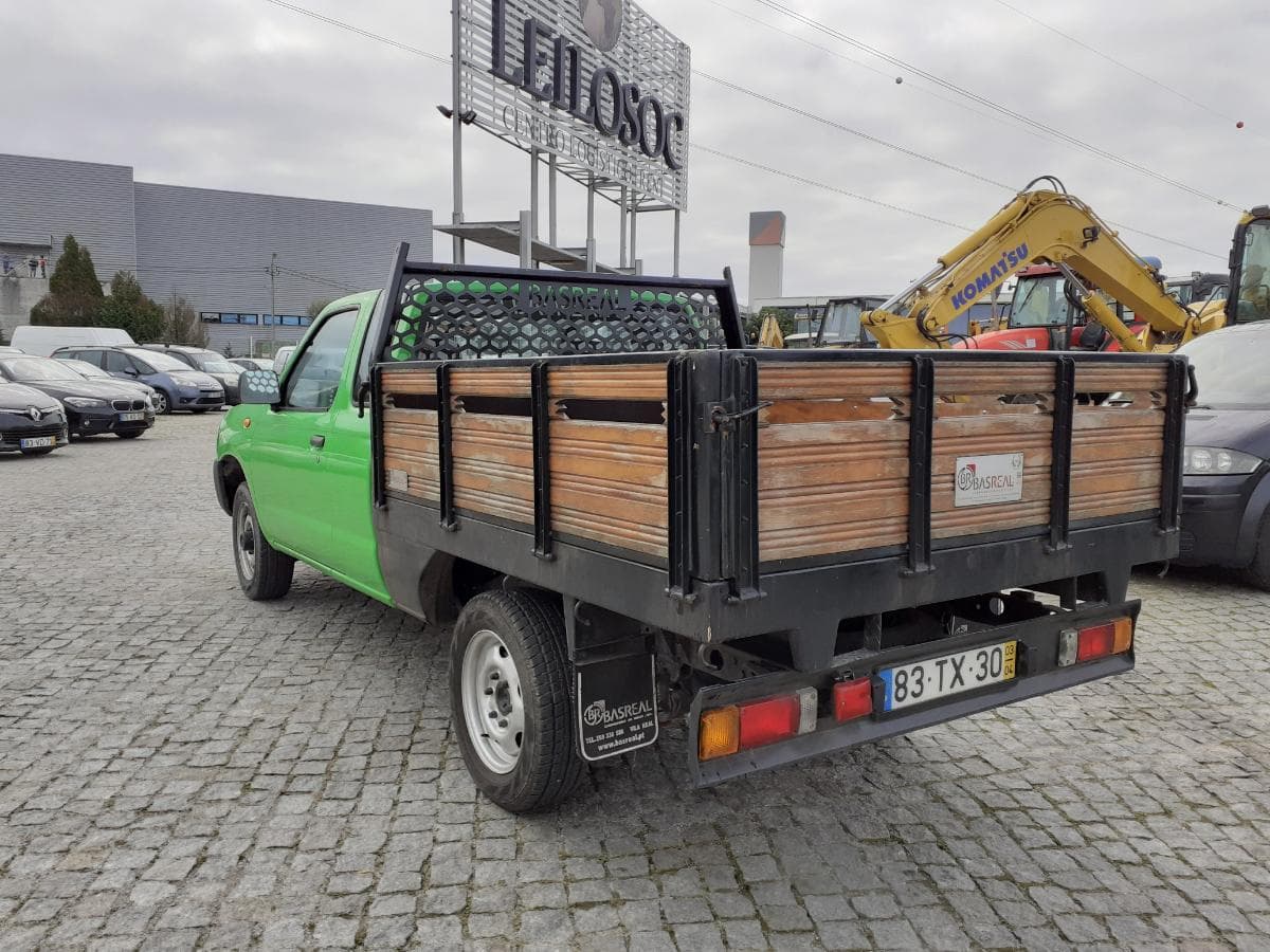 Nissan Pick Up 4x2 — imagem 4