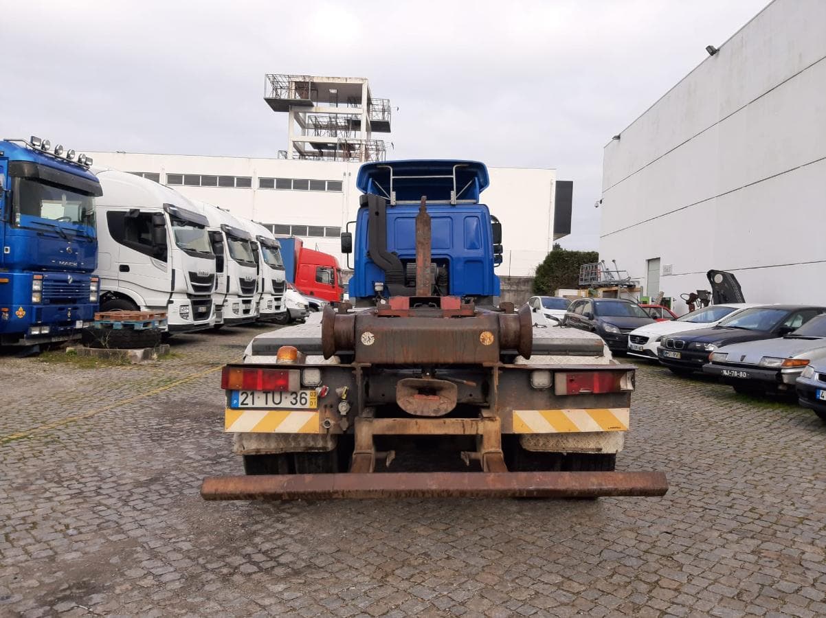 DAF CF Amplirool 6x2 · Ano 2003 — imagem 5