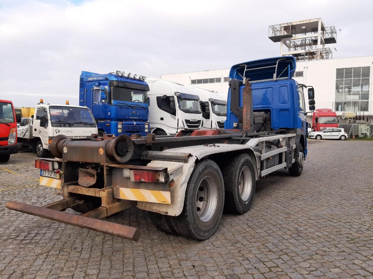 DAF CF Amplirool 6x2 · Ano 2003 — imagem 4