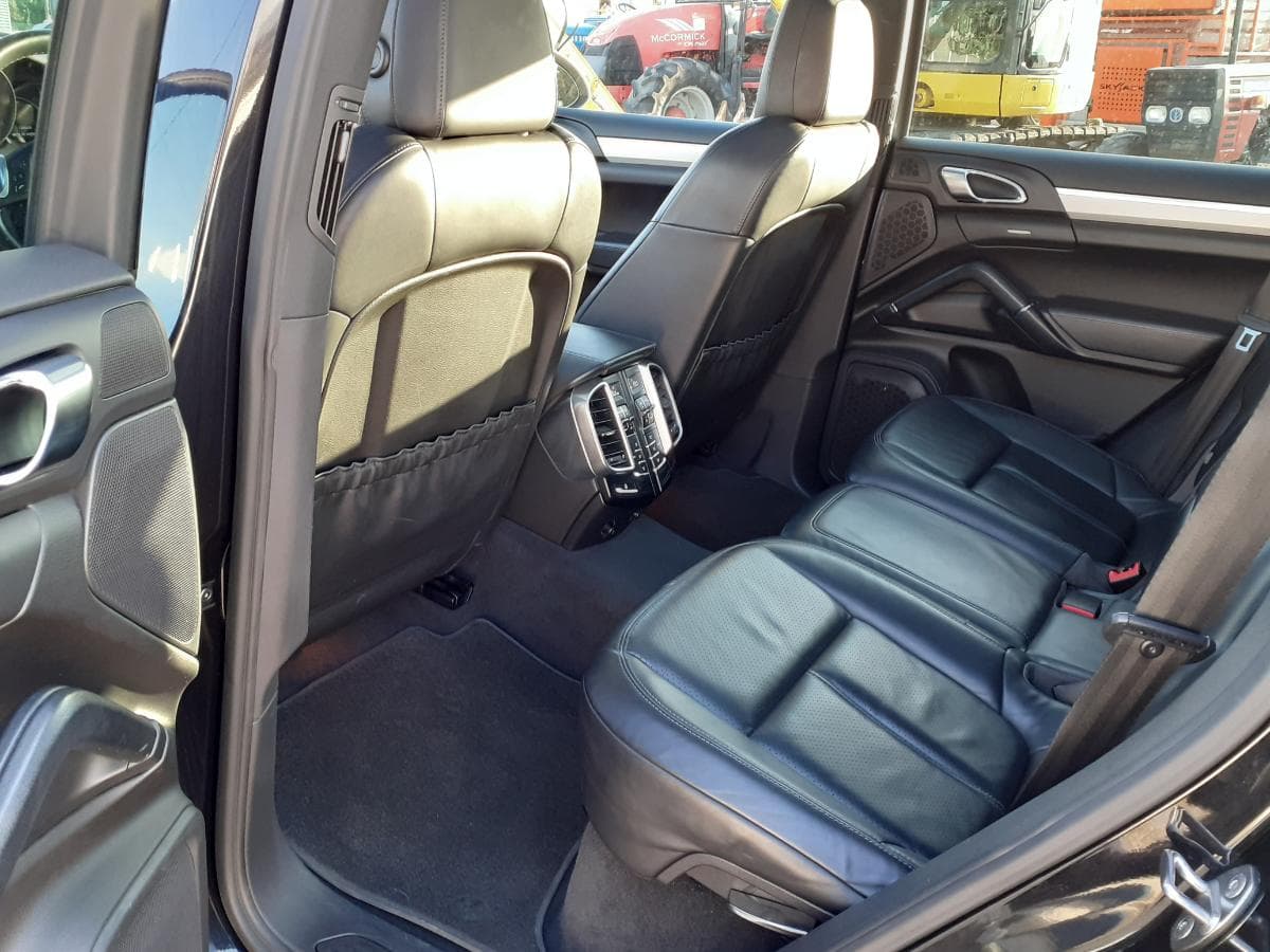 Porsche Cayenne 3.0 · Diesel · Ano 2012 — image 19