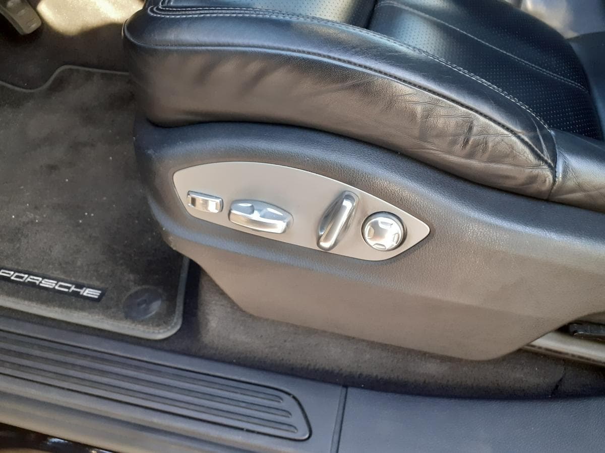 Porsche Cayenne 3.0 · Diesel · Ano 2012 — image 11