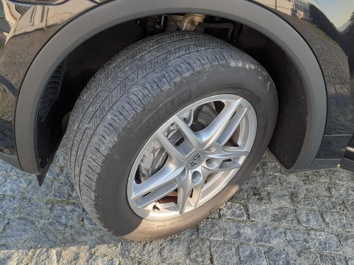 Porsche Cayenne 3.0 · Diesel · Ano 2012 — image 24