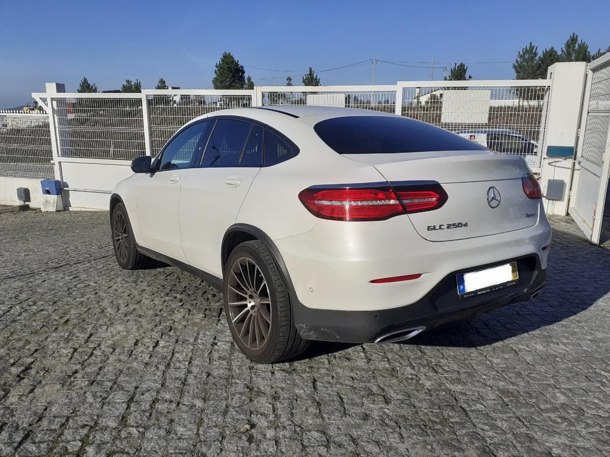 Mercedes GLC Coupé 250 CDI KIT AMG · Ano 2016 — imagem 4