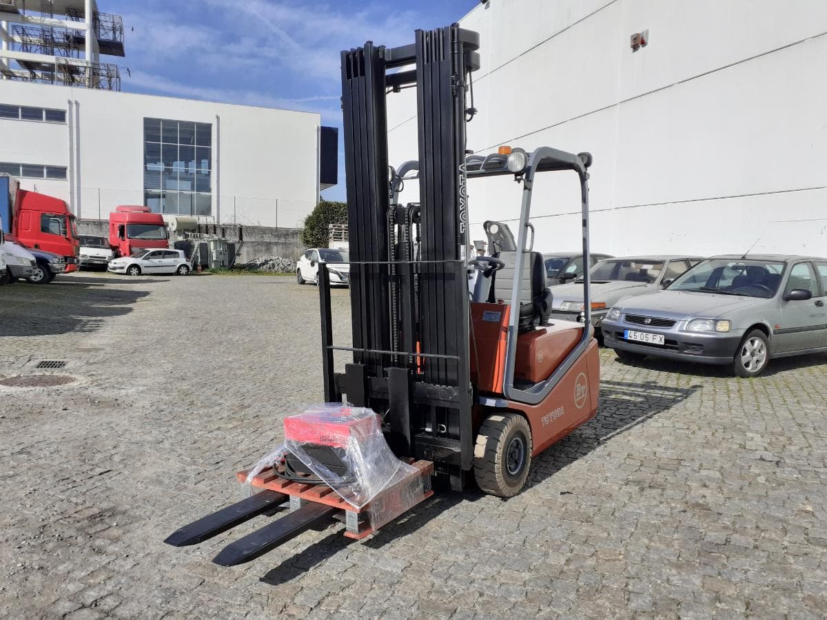 Empilhador BT Elétrico 1600KG — imagem 3