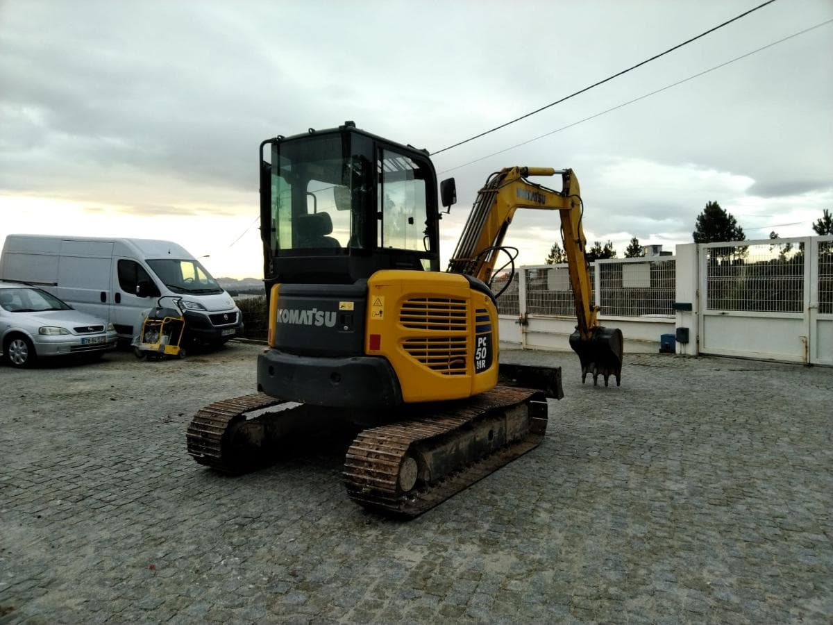 Mini Giratória Komatsu — imagem 4