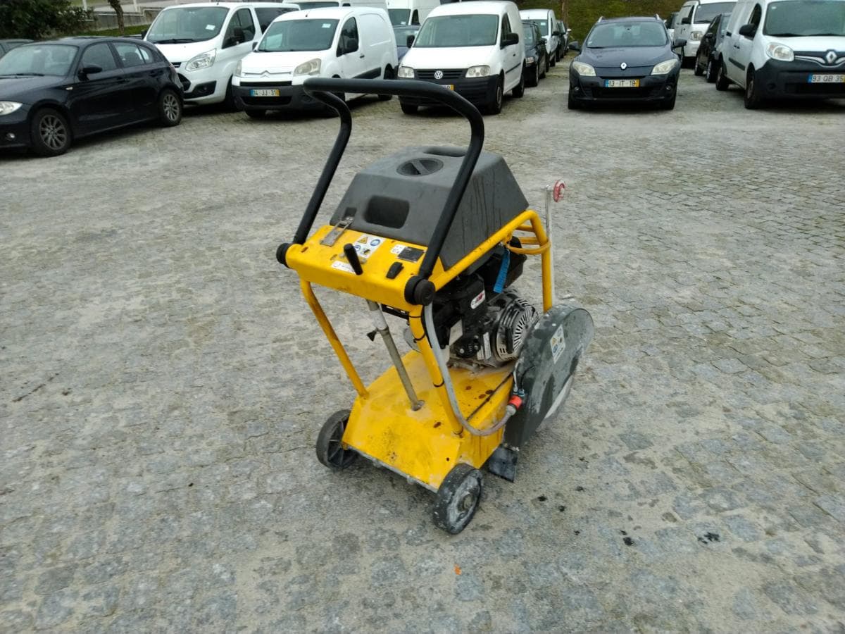 Máquina Cortar Tapete Wacker — imagen 6