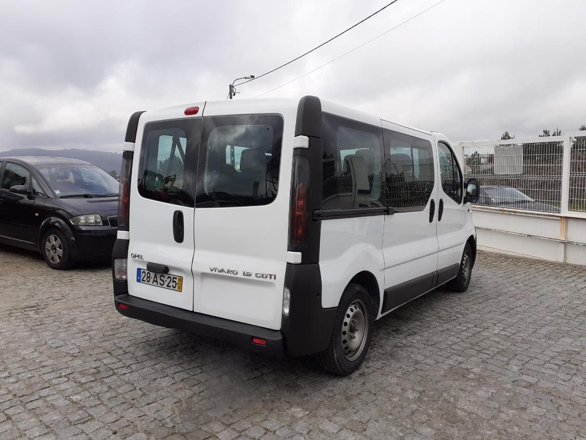 Opel Vivaro · Ano 2005 — imagen 4