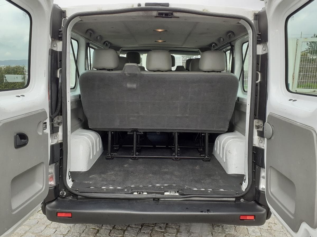 Opel Vivaro · Ano 2005 — imagen 15