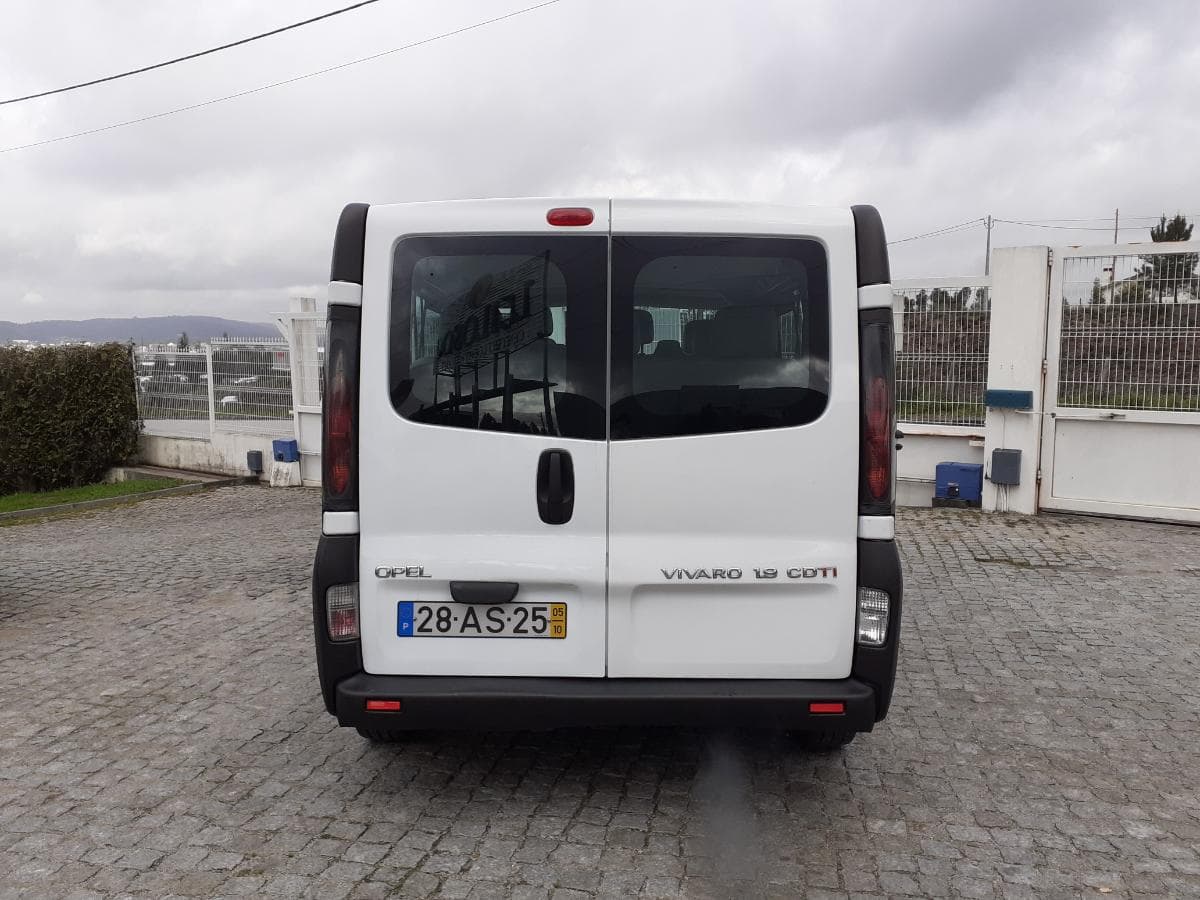 Opel Vivaro · Ano 2005 — imagen 5