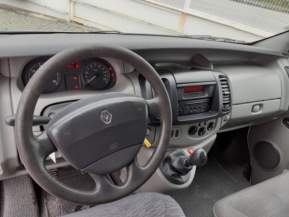 Renault Trafic 2.0 DCI · Ano 2007 — imagen 10