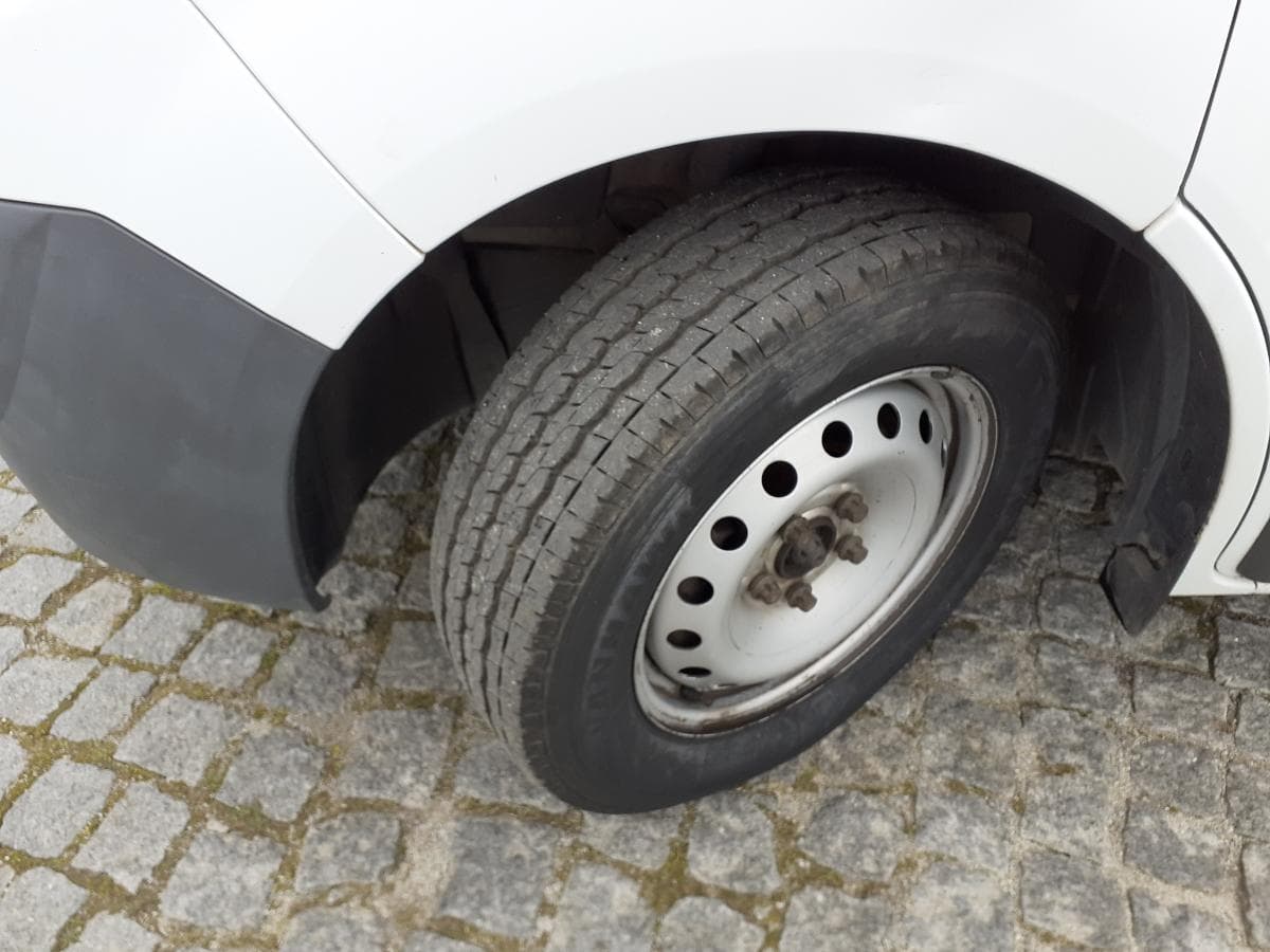 Renault Trafic 2.0 DCI · Ano 2007 — imagen 17