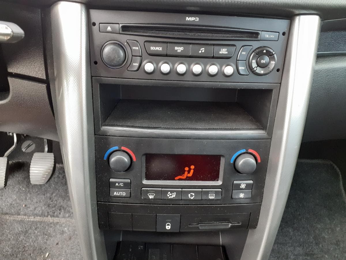 Peugeot 207 SW · Ano 2007 — imagen 11