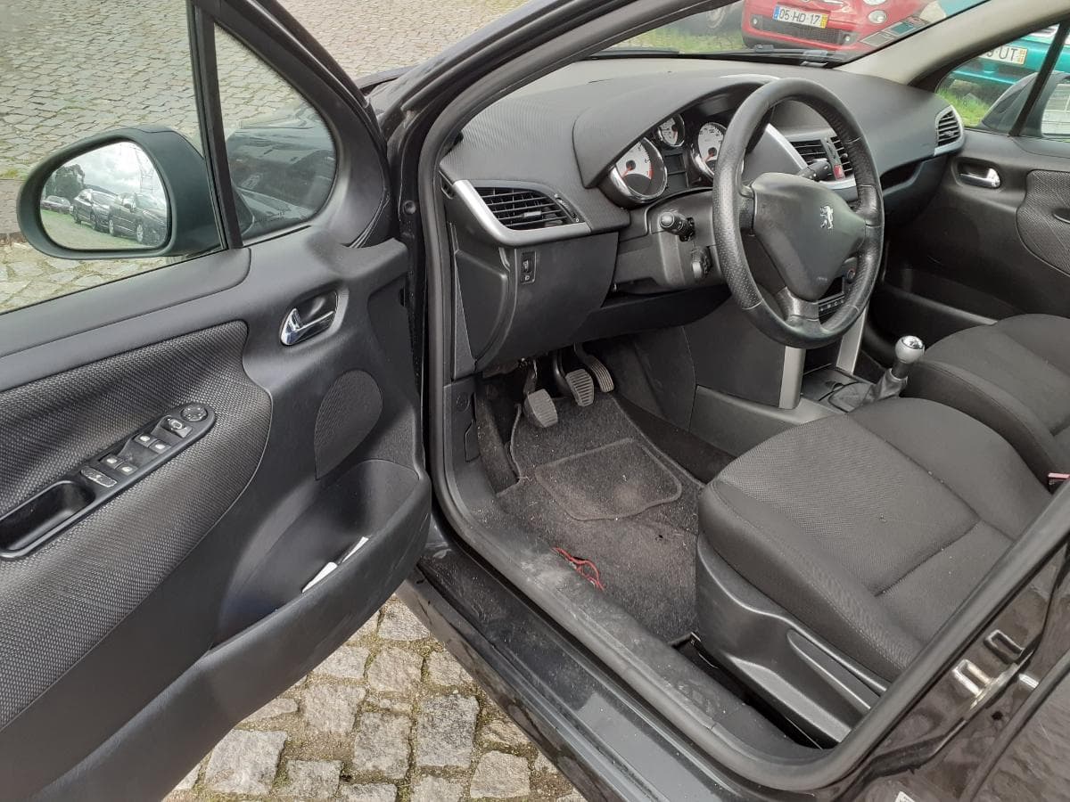 Peugeot 207 SW · Ano 2007 — imagen 7