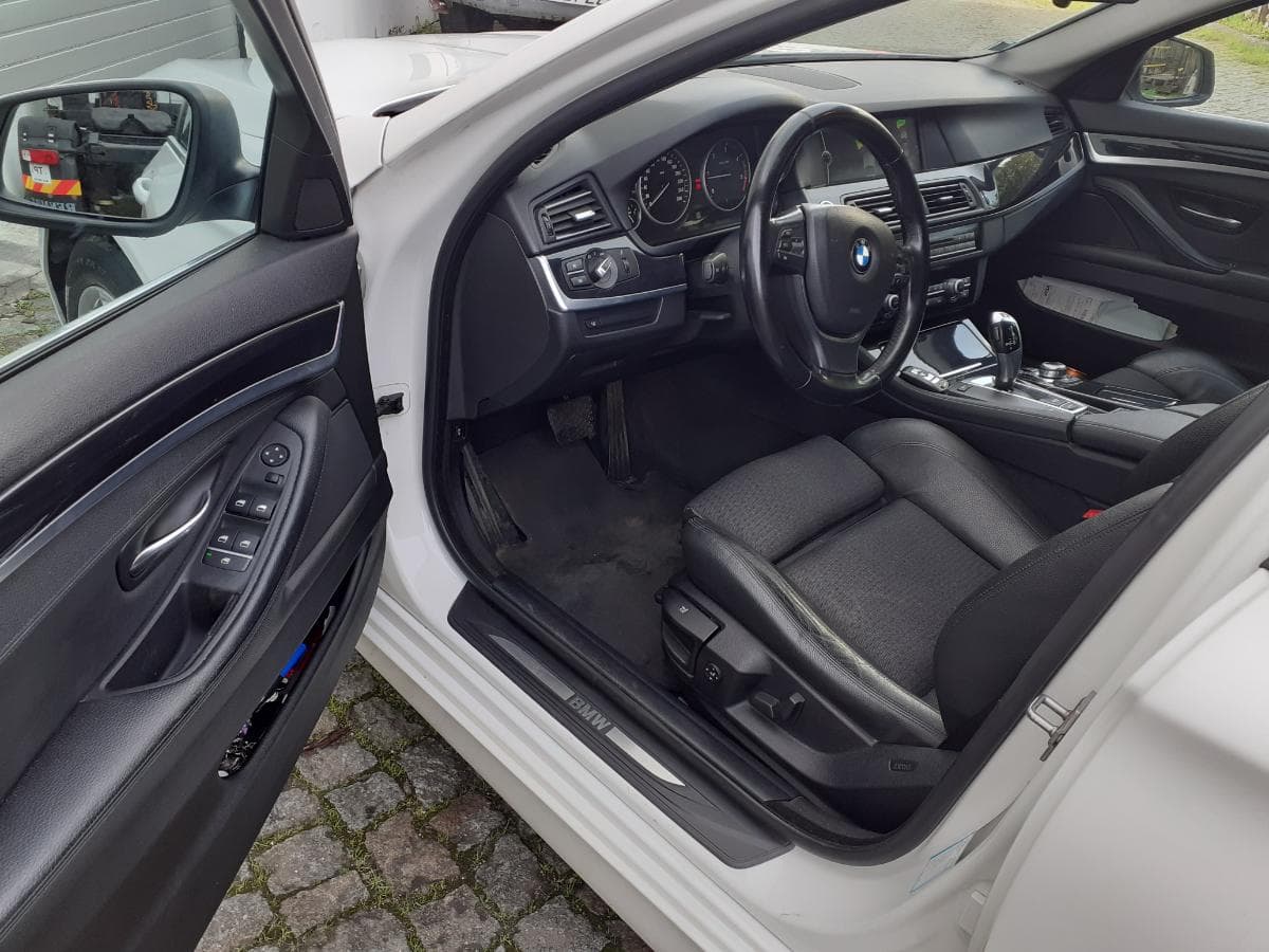 BMW 520 D · Ano 2010 — imagem 7