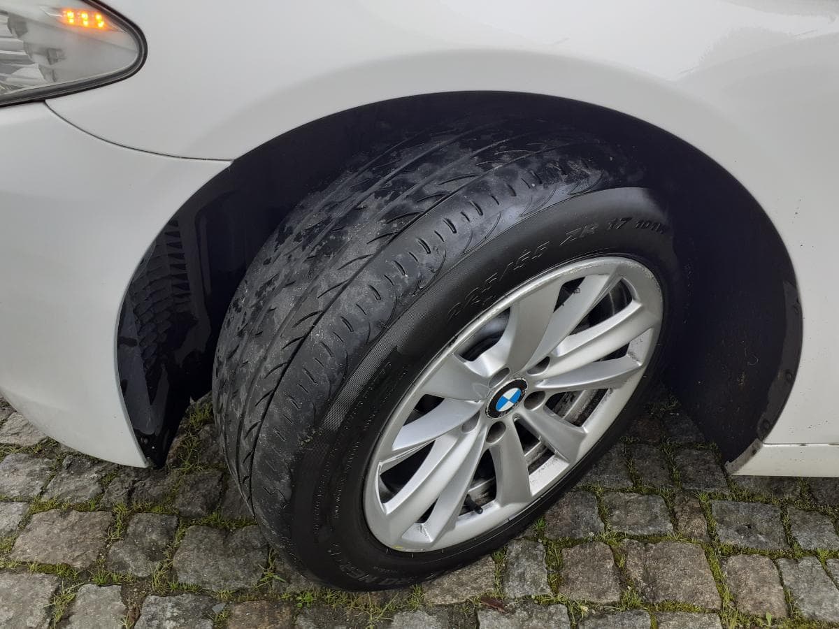 BMW 520 D · Ano 2010 — imagem 23