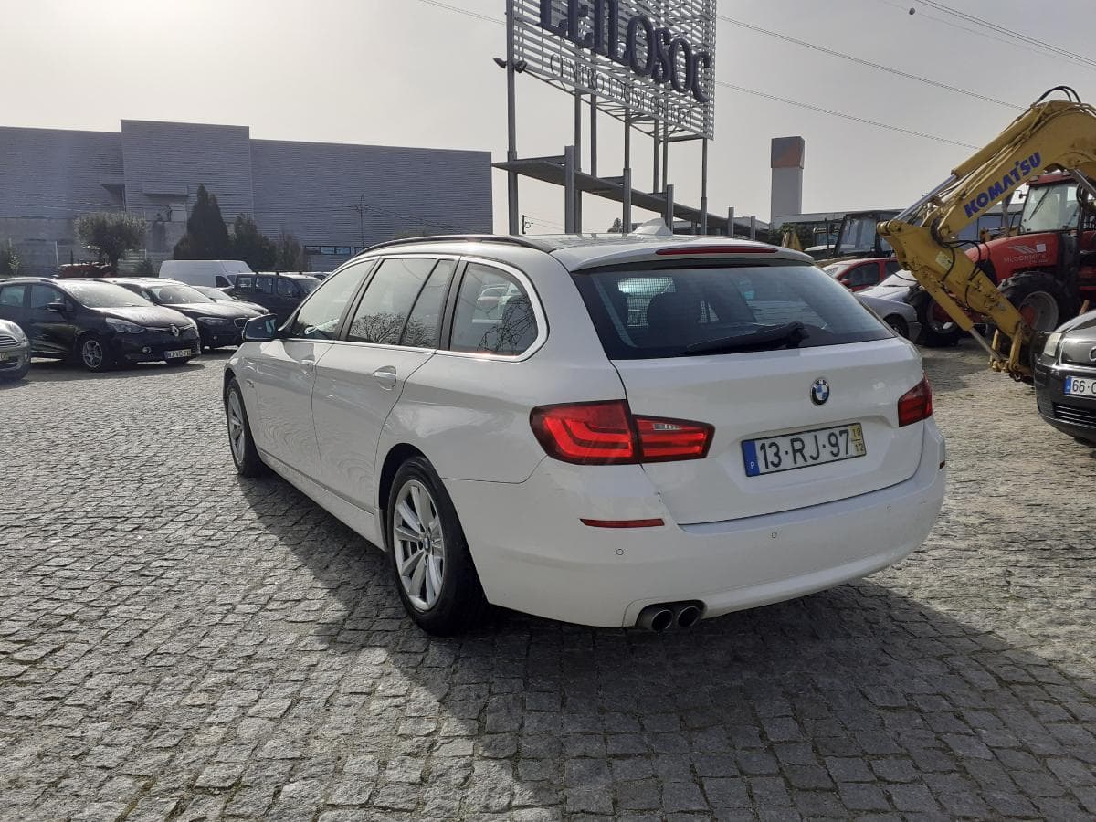 BMW 520 D · Ano 2010 — imagem 6