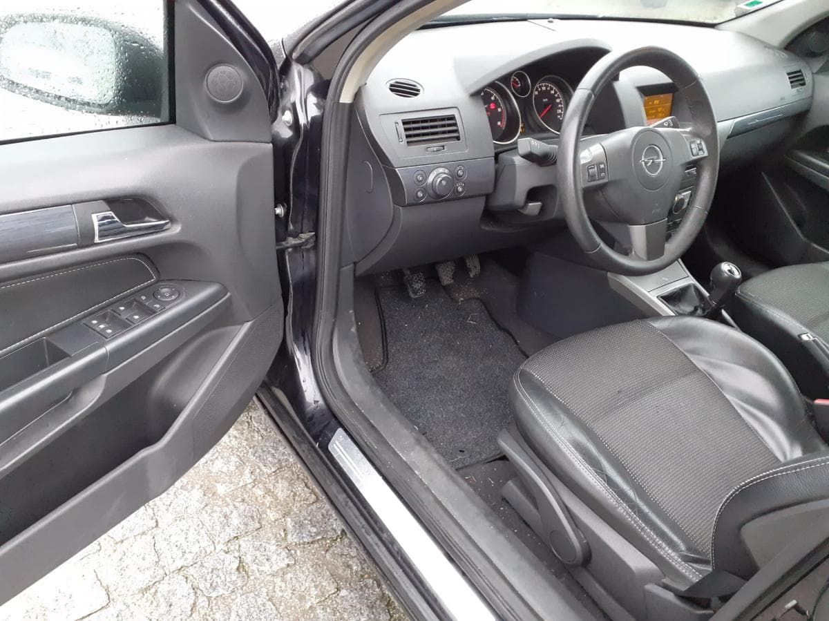 Opel Astra Caravan 1.7 CDTI — imagem 7