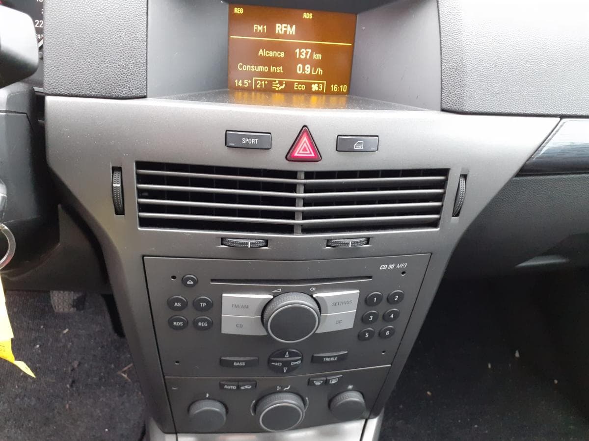Opel Astra Caravan 1.7 CDTI — imagem 13
