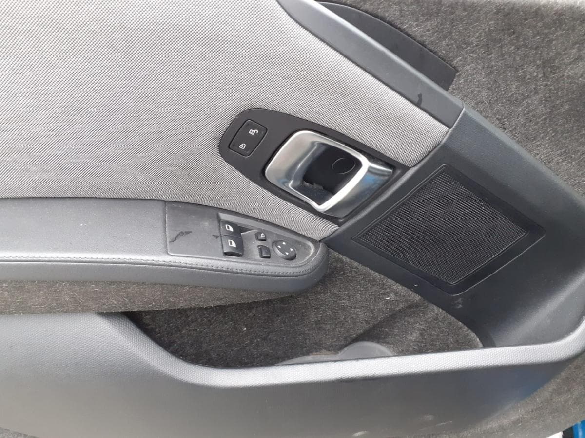 BMW I3 elétrico REX · Ano 2016 — imagem 9