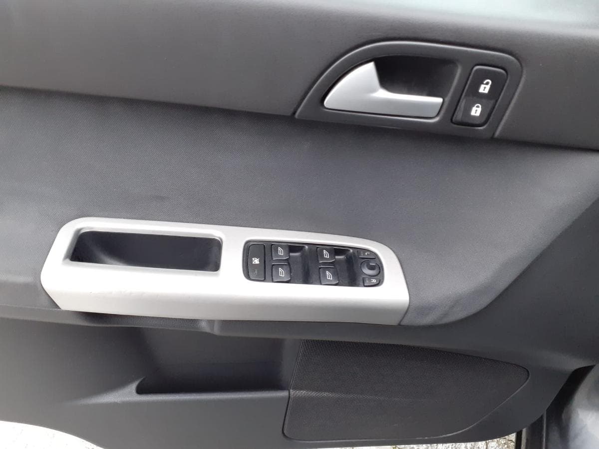 Volvo V50 — image 7