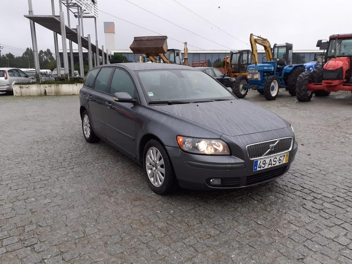 Volvo V50 — image 1