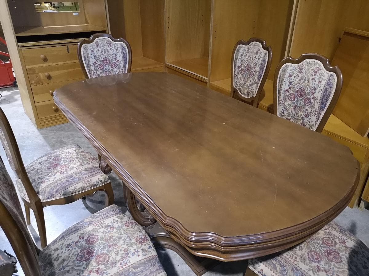 Mesa y Sillas estilio Isabelina — imagem 3