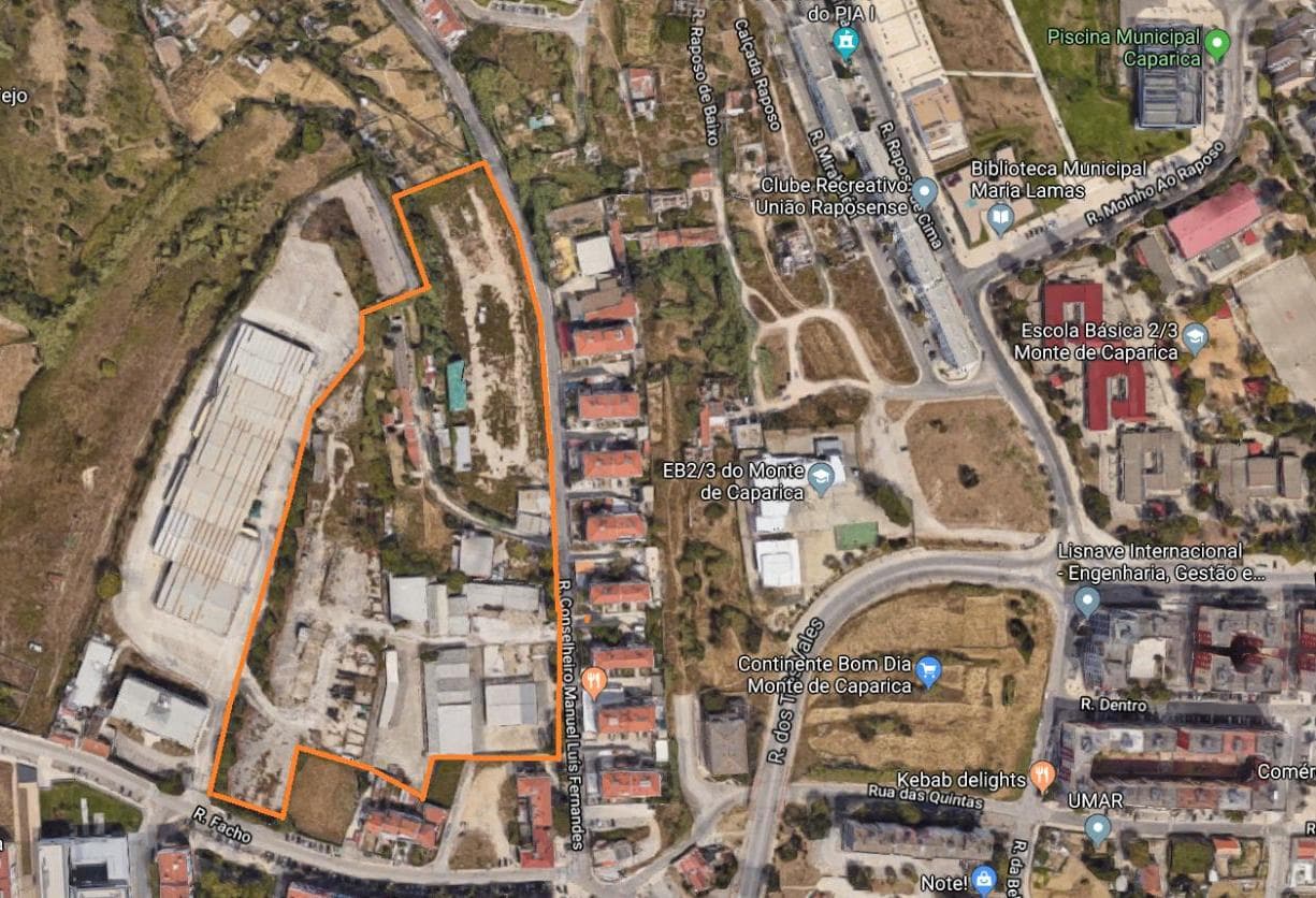 Terreno + Moradia (Ruínas) · Caparica — imagem 4