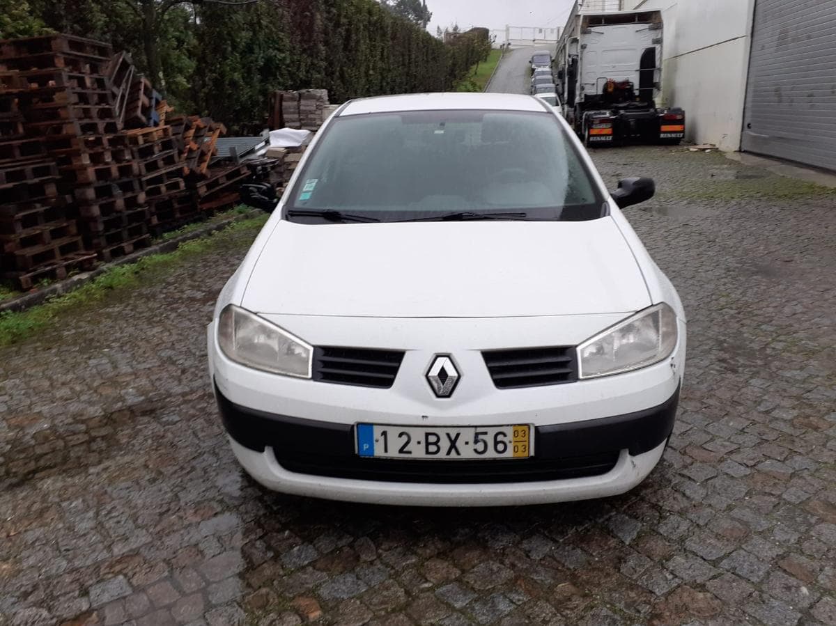 Renault Mégane 1.5 DCI · Ano 2003 — imagem 2