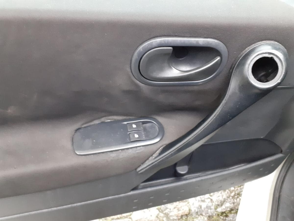 Renault Mégane 1.5 DCI · Ano 2003 — imagem 9
