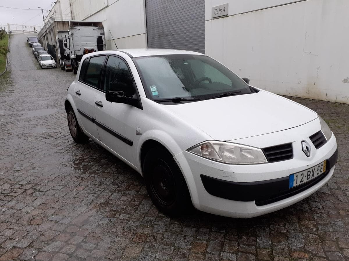 Renault Mégane 1.5 DCI · Ano 2003 — imagem 1