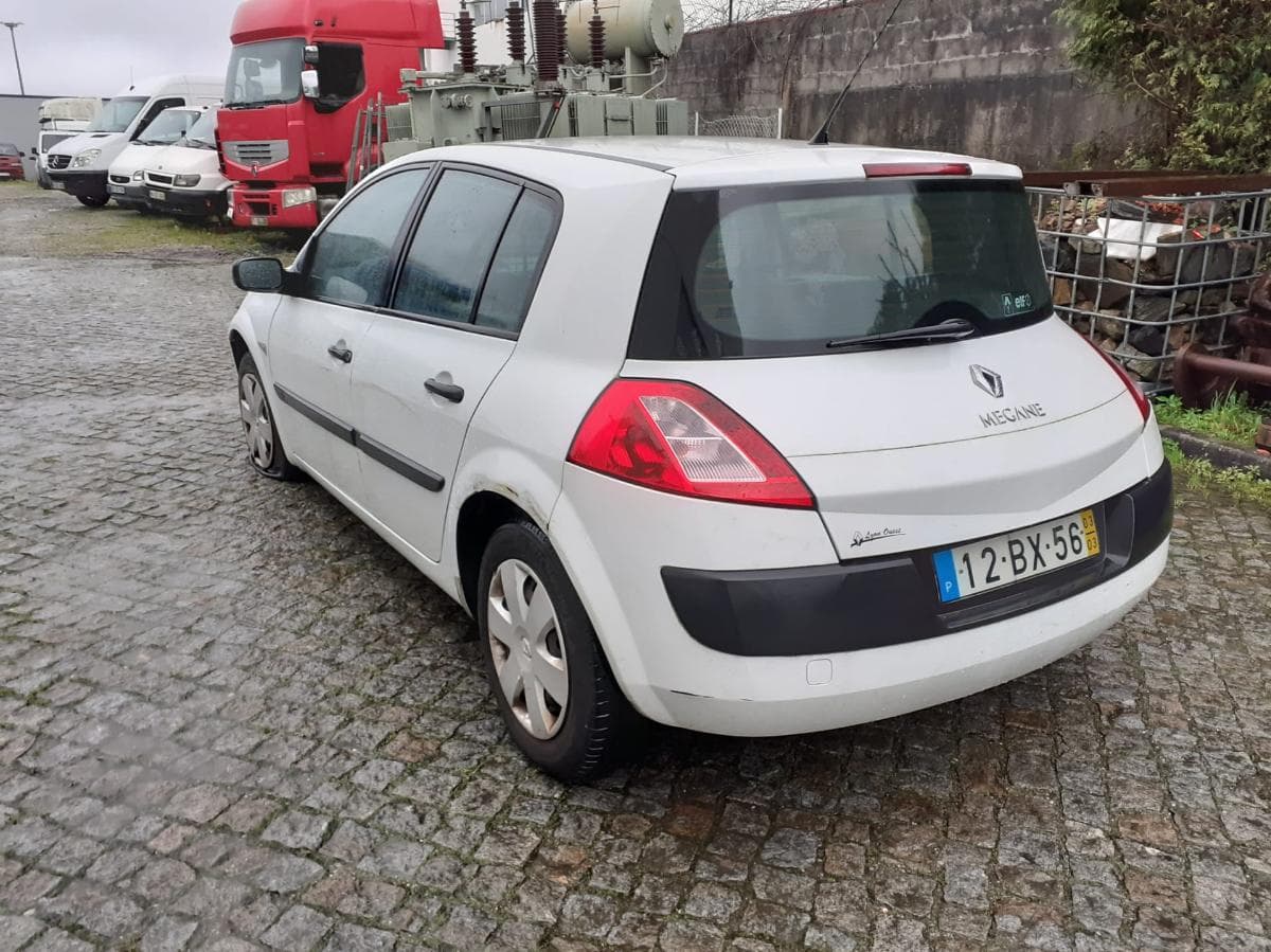 Renault Mégane 1.5 DCI · Ano 2003 — imagem 4