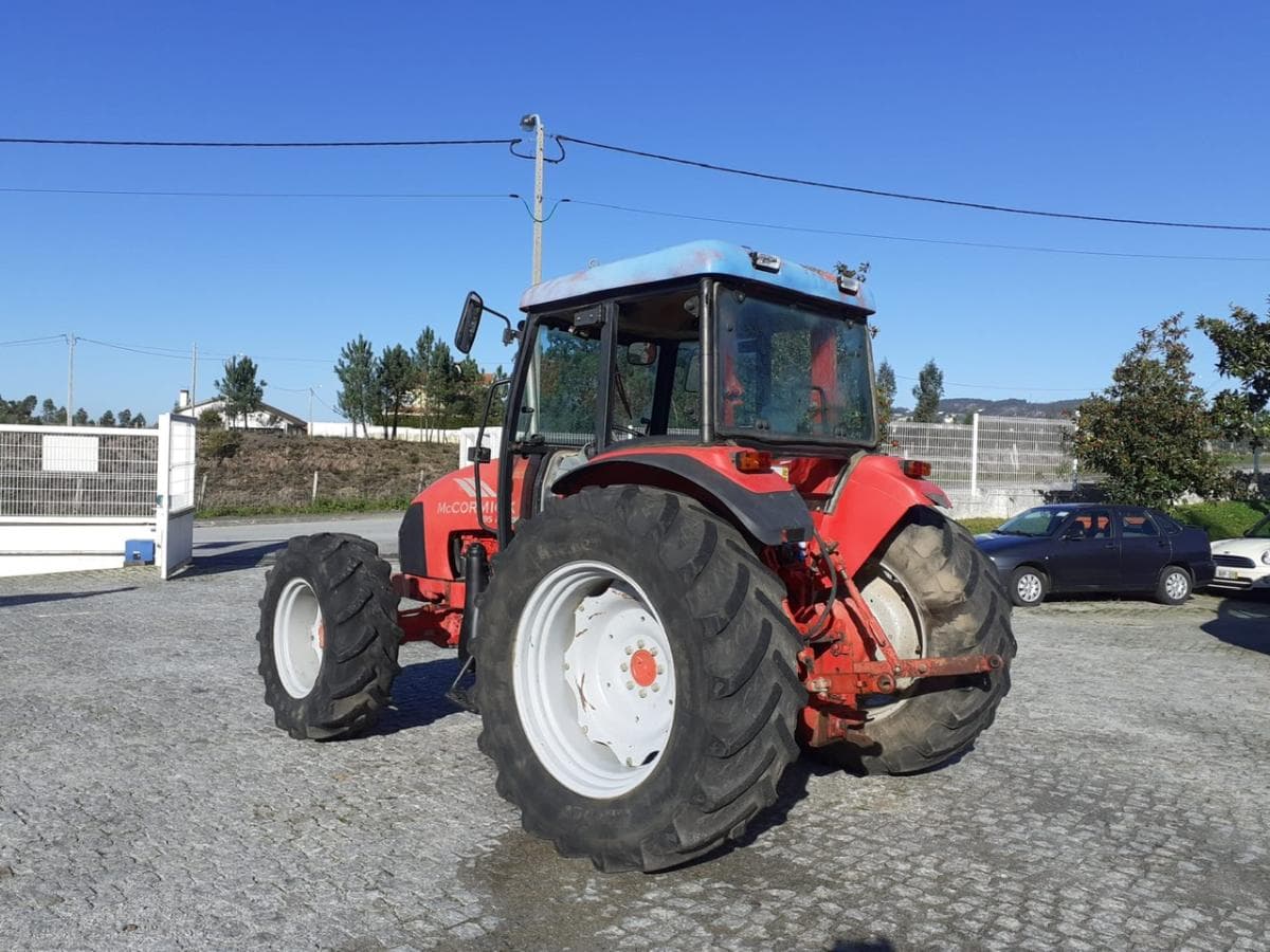 Trator agrícola McCormick · Ano 2005 — image 6