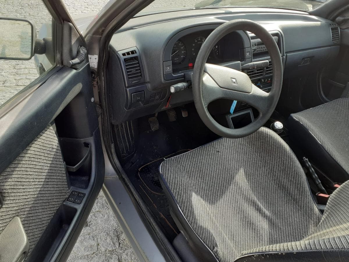 Citroën AX · Ano 1992 — imagen 7