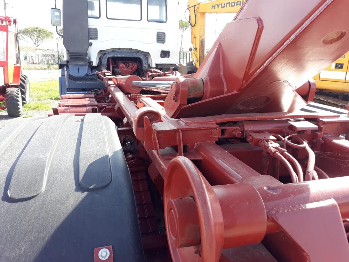 Doble Carro 6 / 4 Iveco Multilif — image 5