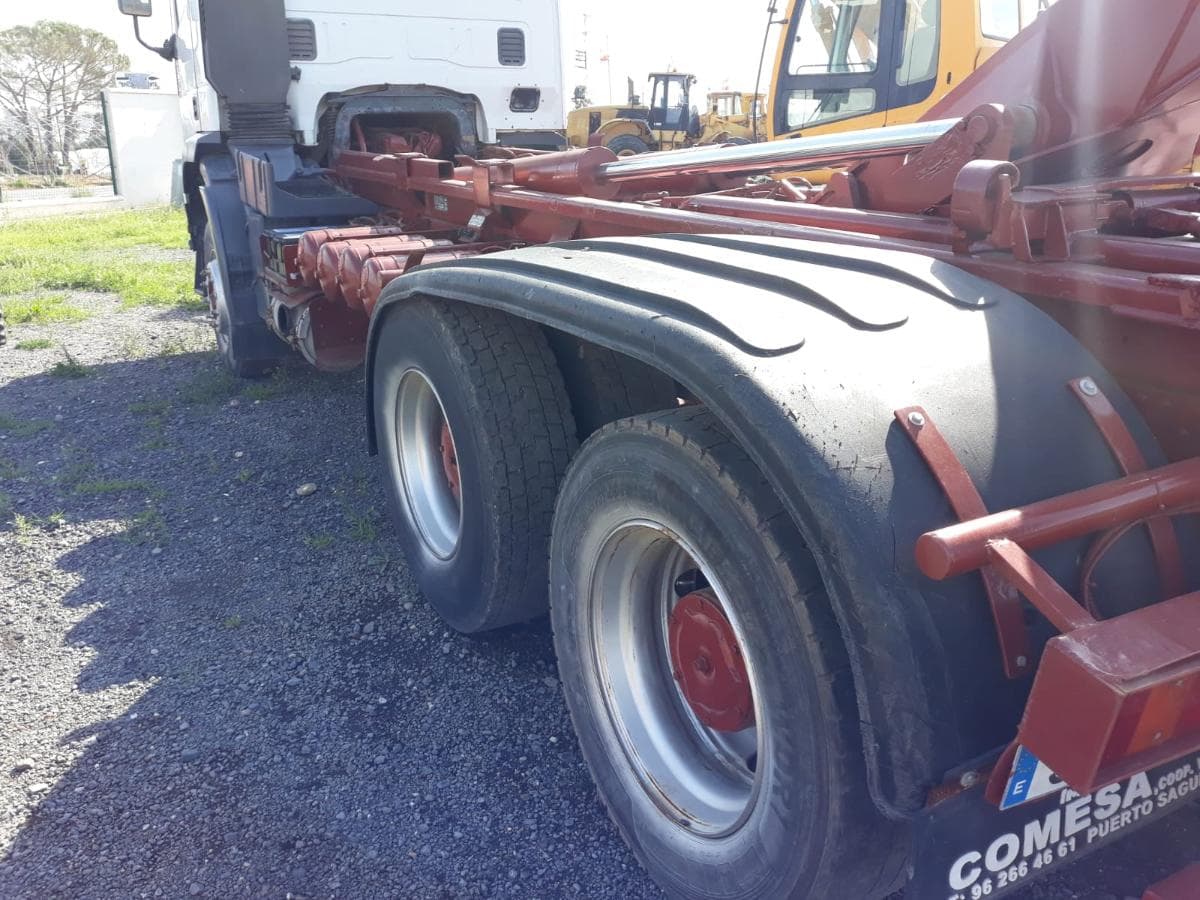 Doble Carro 6 / 4 Iveco Multilif — image 4