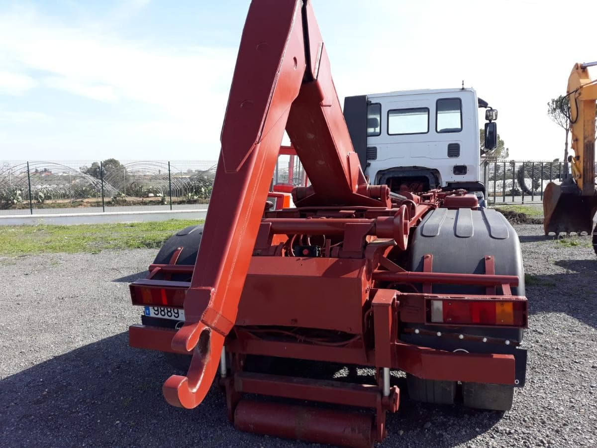 Doble Carro 6 / 4 Iveco Multilif — image 3