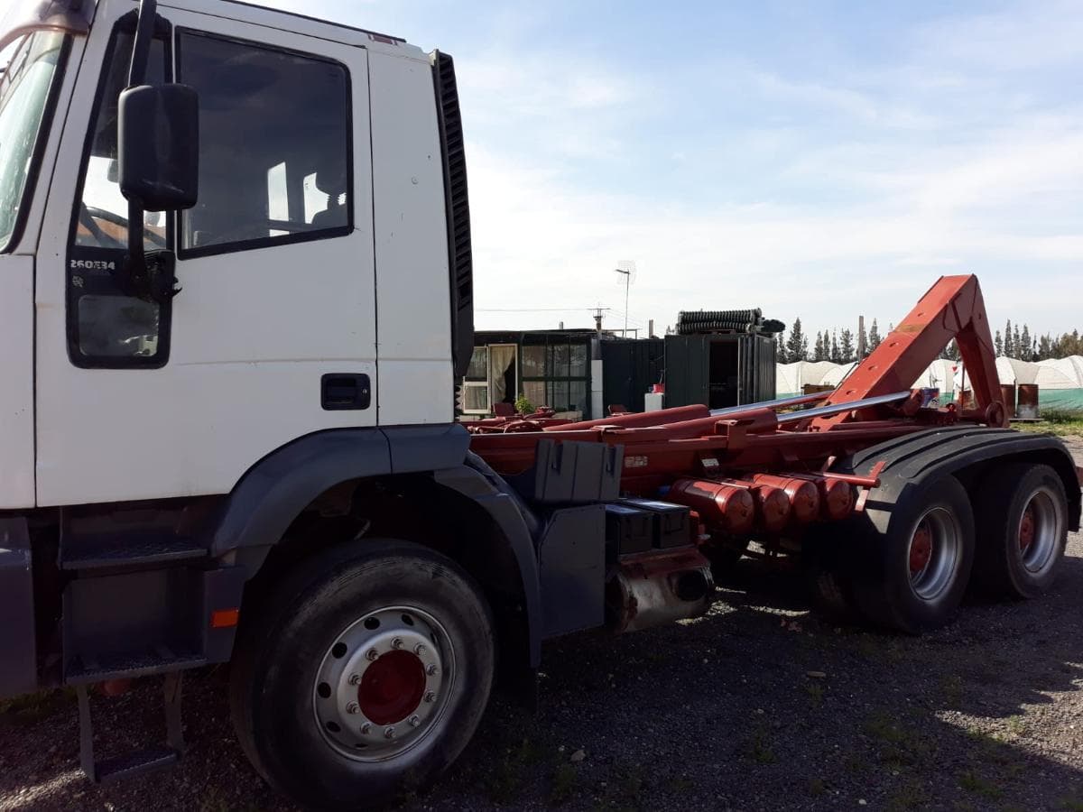 Doble Carro 6 / 4 Iveco Multilif — image 9