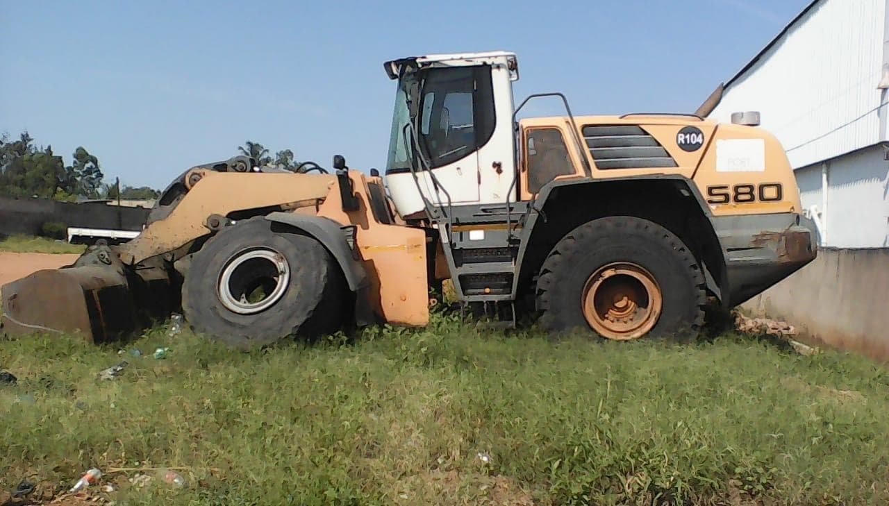 Pá Carregadora Liebherr L580
