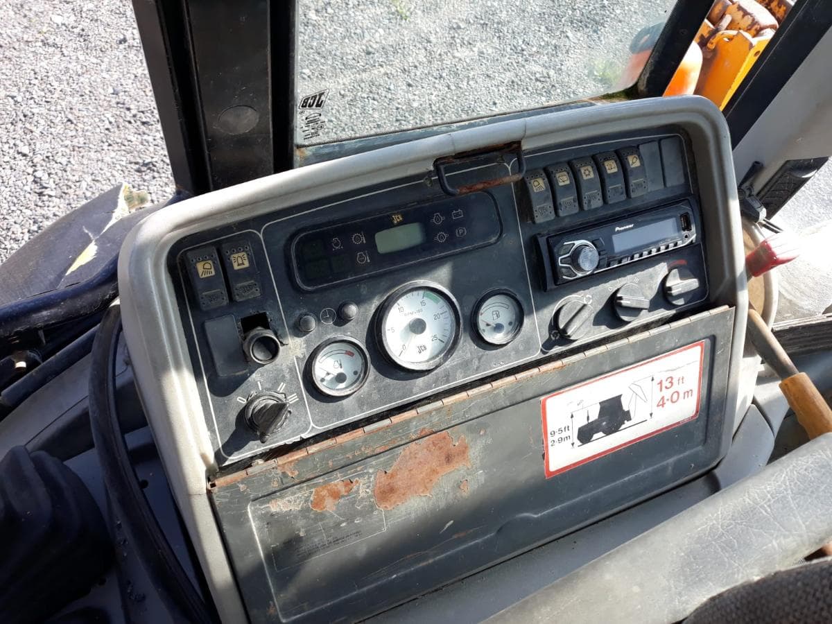 Mixta Retroescavadora 4CX — imagen 6